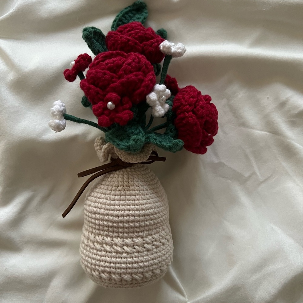 Crochet Red Roses in Pot